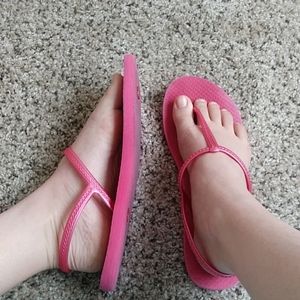 🌹 3/15 Pink Flip Flops Sandals.